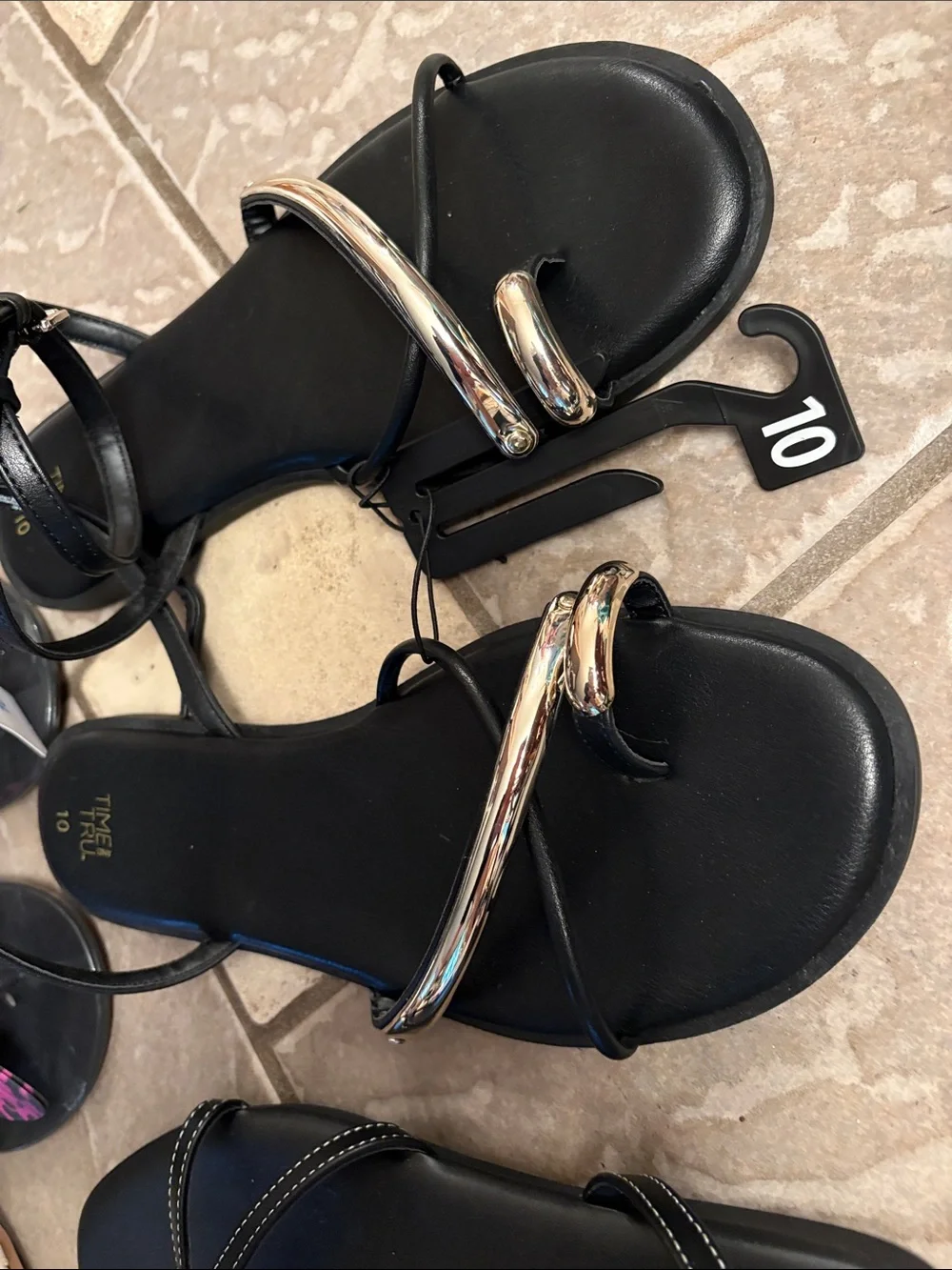Lot 4 No Boundaries Time & Tru Women's Strappy Sandal Bundle size 10